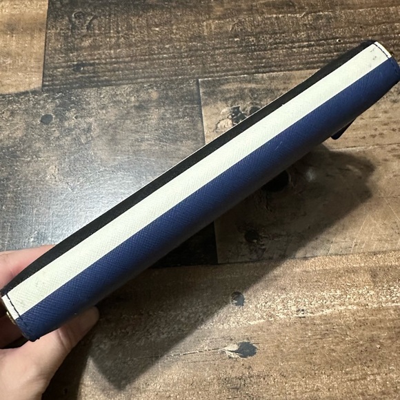 Kate Spade Laurel Way Neda Continental Striped Wallet - Picture 4 of 8